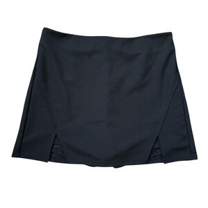Black Zippered Mini Skort
